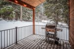 Covered deck with natural gas BBQ & private hot tub
